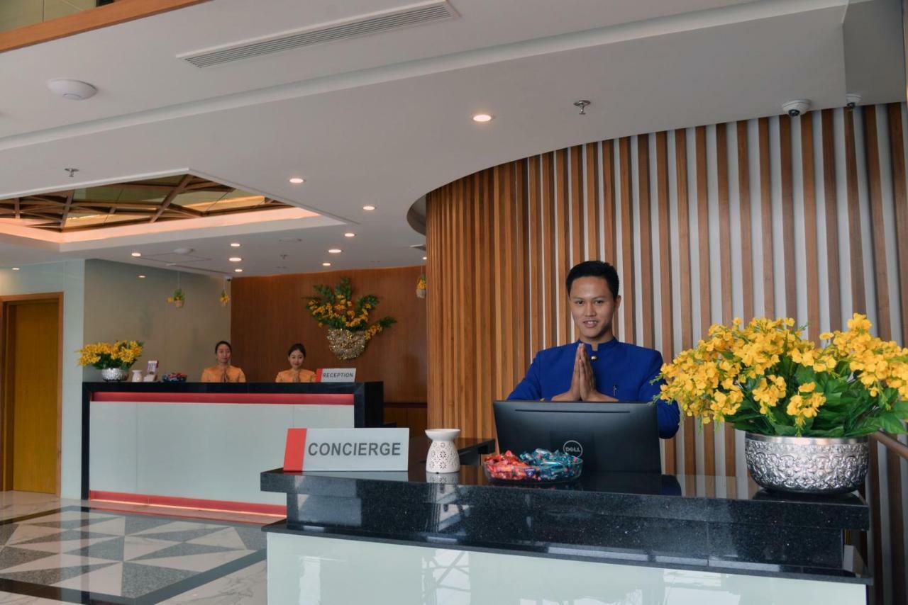 Ritz Grand Hotel Mandalay Esterno foto