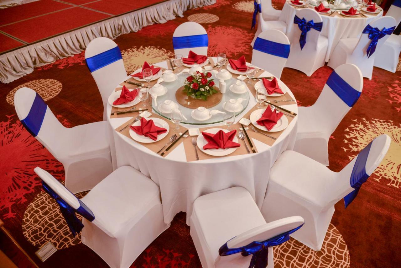 Ritz Grand Hotel Mandalay Esterno foto