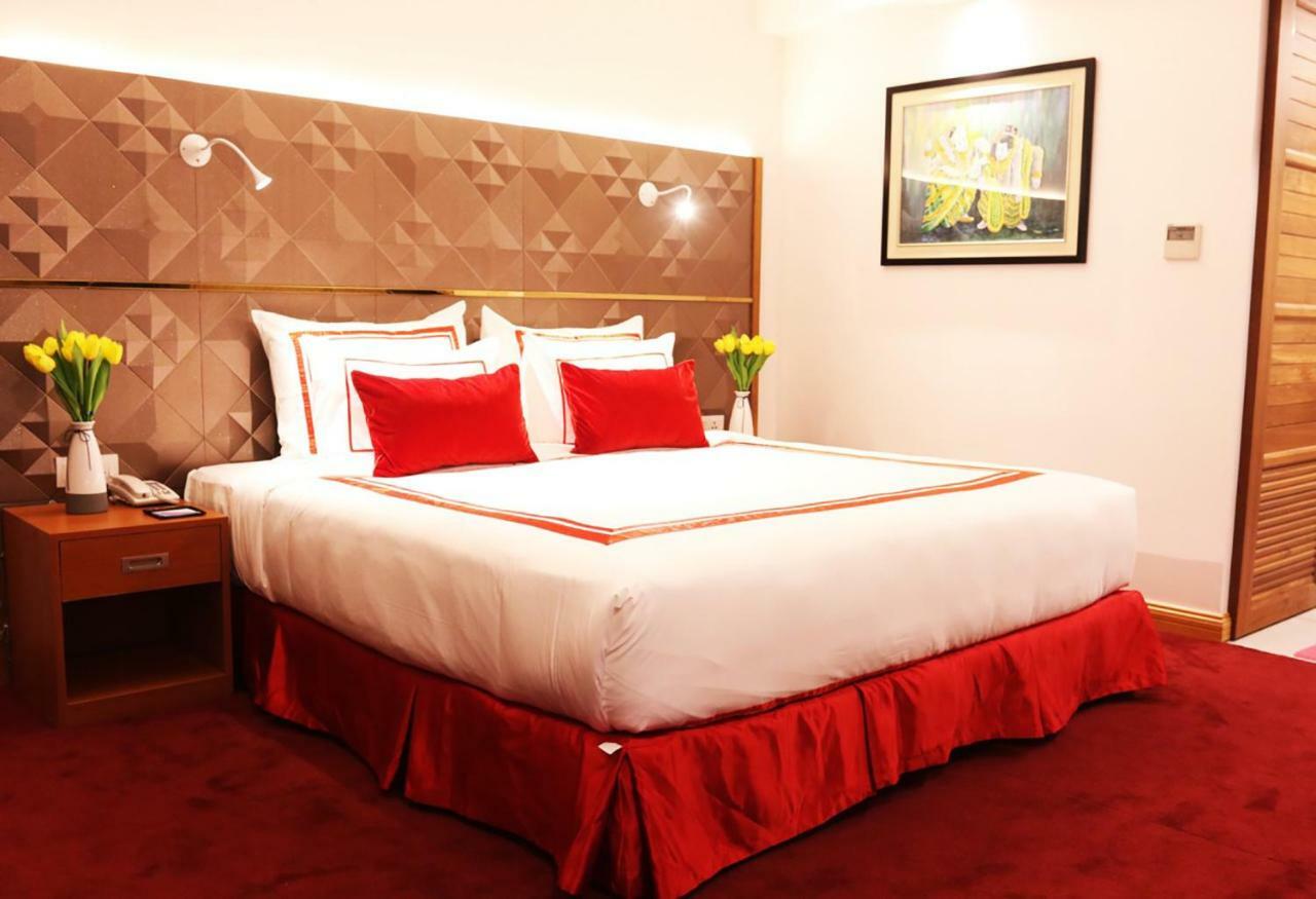 Ritz Grand Hotel Mandalay Esterno foto